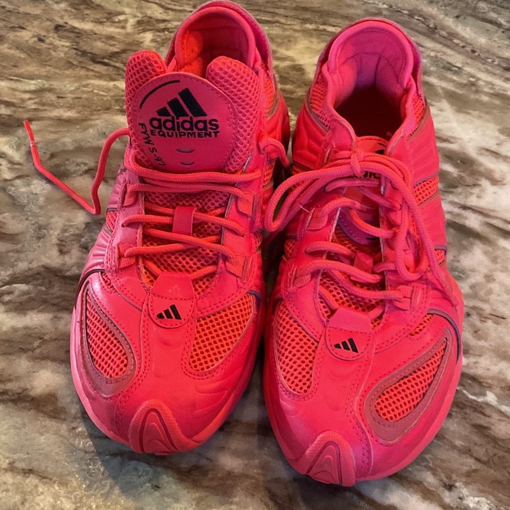 Adidas Originals Women's Lace-up Sneakers Athletic
Shoes Hot Pink